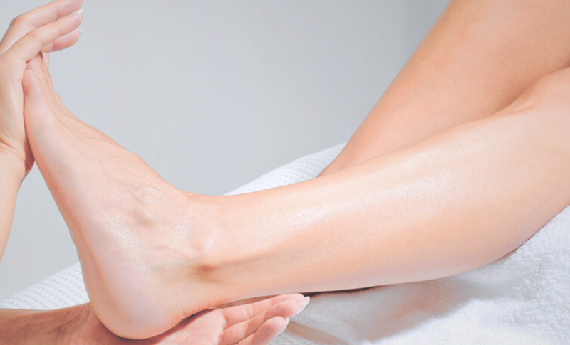 オイルフットマッサージ（リフレクソロジー）～Cen-prana（センプラーナ）～成増駅徒歩2分の女性限定ほぐしストレッチ整体&マタニティマッサージ＆ハイパーナイフのお店　アロママッサージ